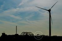 Windmolen naast de van Brienenoordbrug