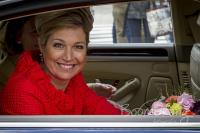 Koningin Maxima lacht naar de camera