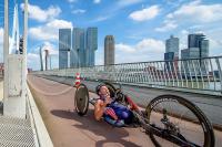 Parasporters op de Erasmusbrug