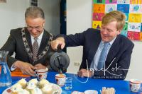 Aboulateb aan de koffie met Willem Alexander